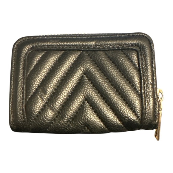 Victoria's Secret Small Black Zip Around Wallet - Picture 8 of 8